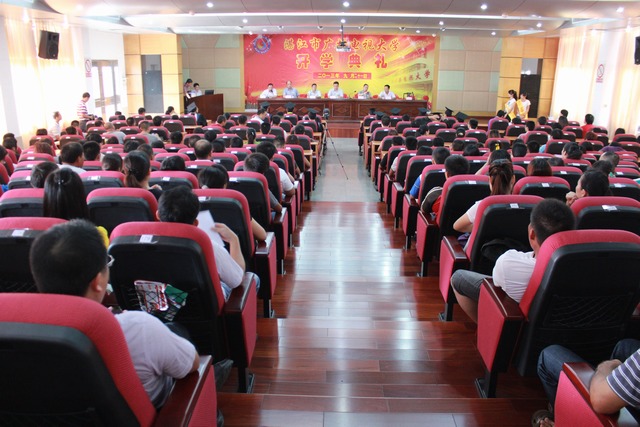 我校迎来1129位开放教育专、本科新生