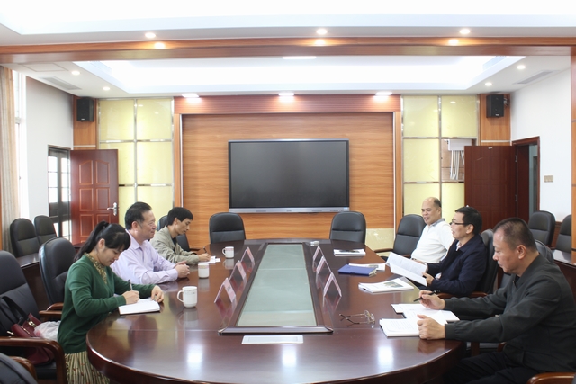 吴川开放大学校领导来我校汇报工作