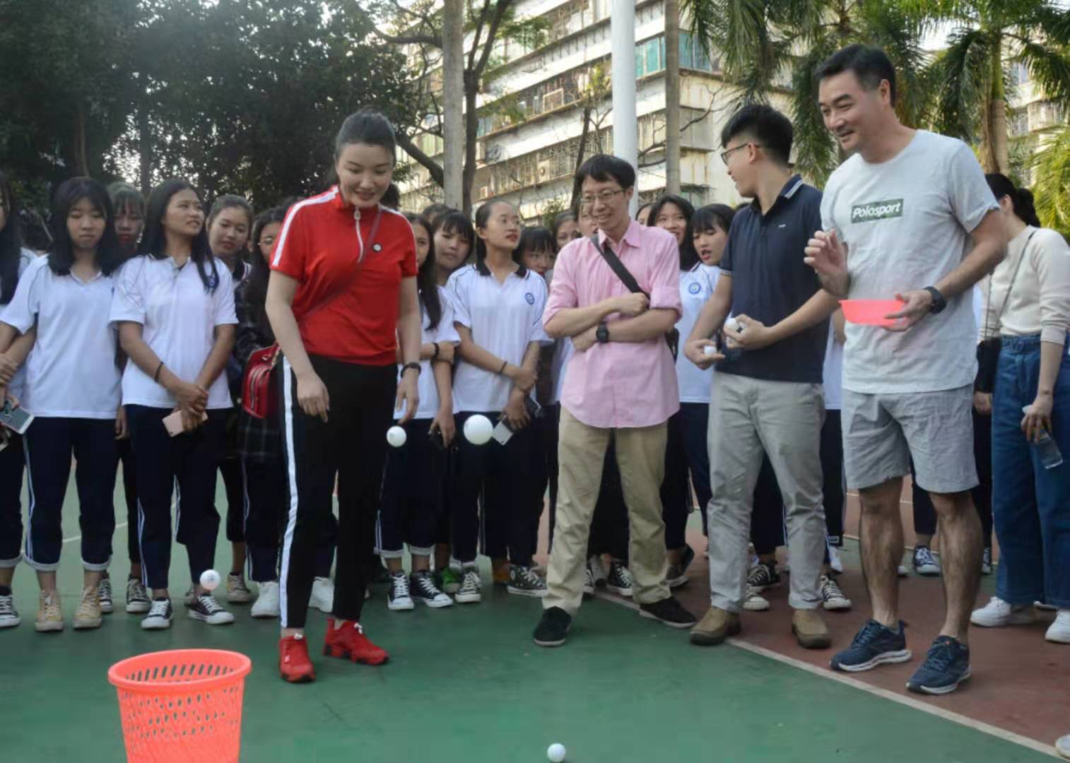 我校工会组织开展2019年教职工文体及健身游园活动