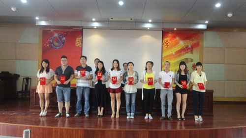 我校召开2014年班长全体会议并开展心脏复苏讲座