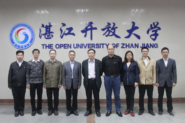 南海电大张敏校长一行七人来我校考察交流工作