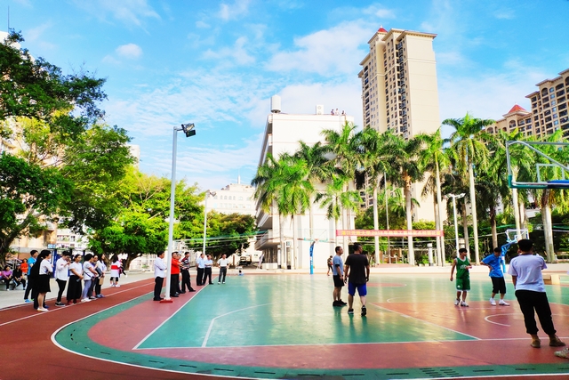 湛江开放大学工会举办教职工篮球定点投篮比赛和男子篮球赛