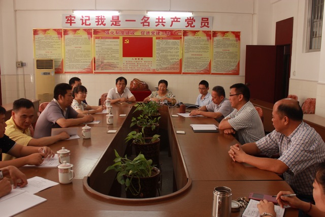 茂名电大实验中心陈亦兵副主任一行来我校参观交流