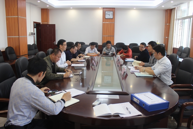 市教育局到我校专题调研党建工作